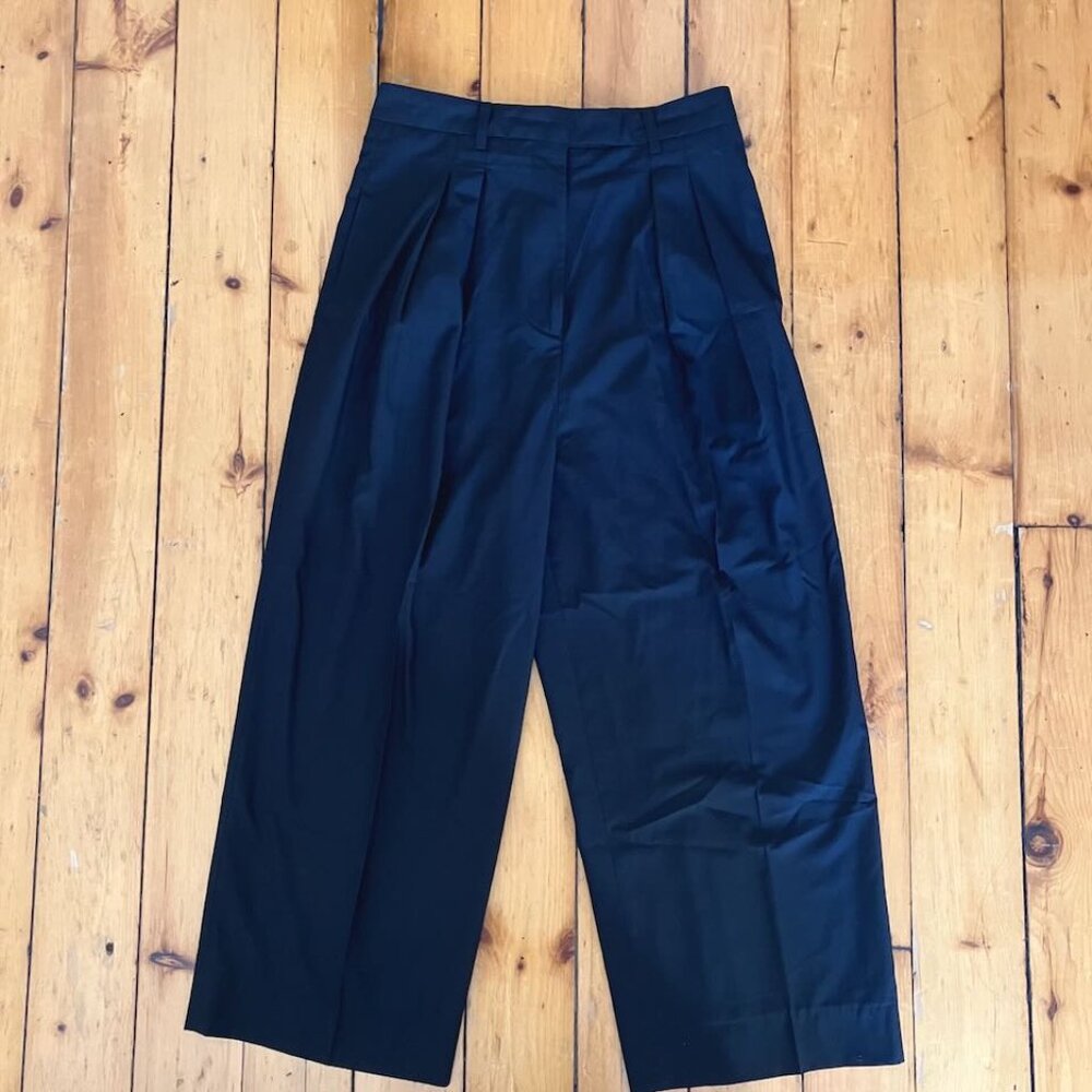 The Frankie Shop Pleated Black Pants - Medium